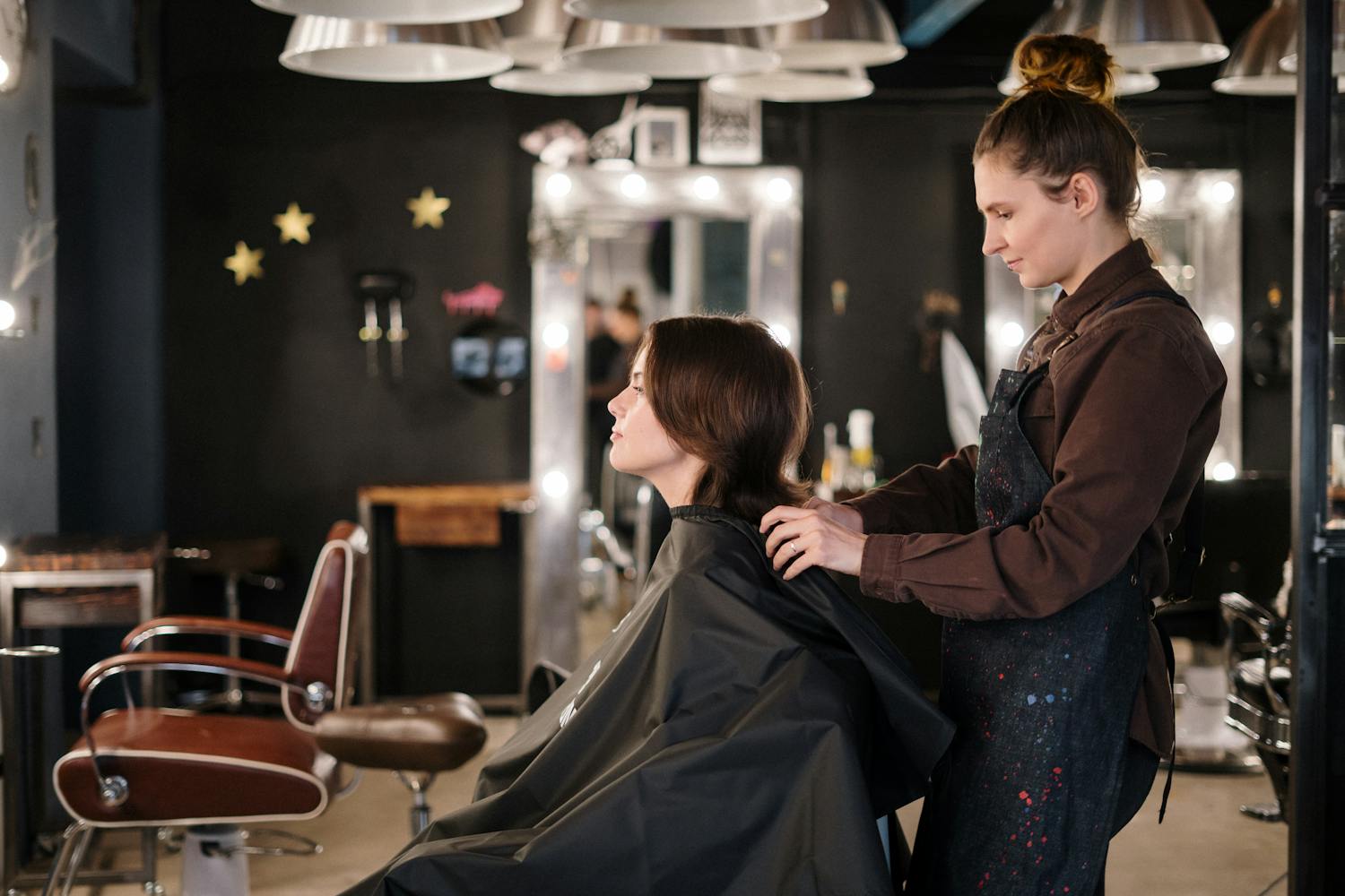 Color Specialist Sarah
